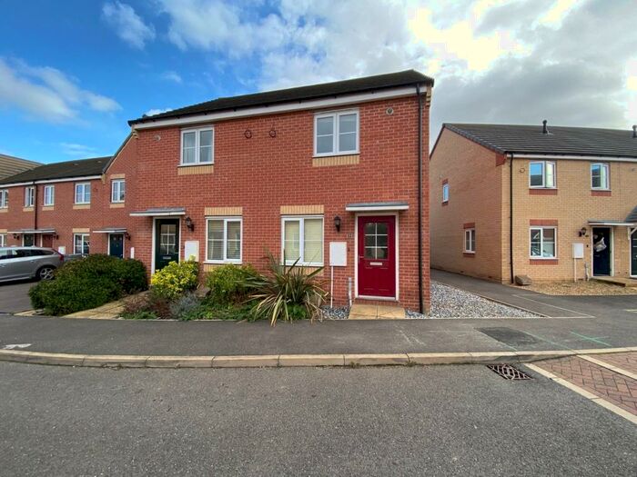 2 Bedroom Semi-Detached House To Rent In Silverstone Road, Bourne, PE10