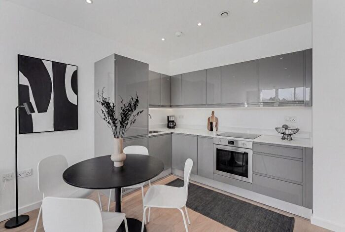 1 Bedroom Flat To Rent In **Limited Offer: Weeks Rent Free - Sunrise Parkway, Milton Keynes, MK14