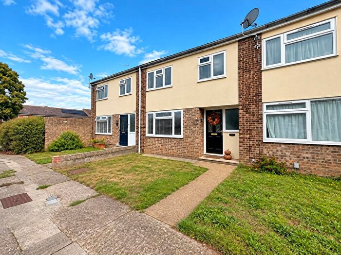 3 Bedroom Terraced House For Sale In Queen Mary Avenue, Colchester, CO2