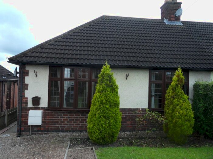 2 Bedroom Semi-Detached Bungalow To Rent In Alfreton Road, Pinxton, NG16