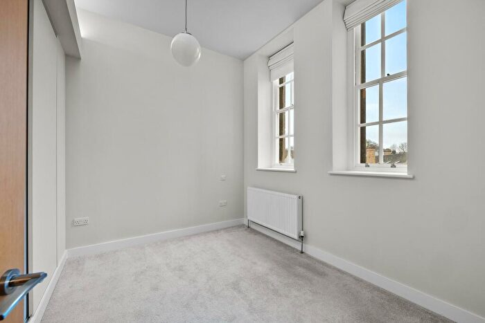 2 Bedroom Flat To Rent In Craigie Drive, Plymouth, PL1