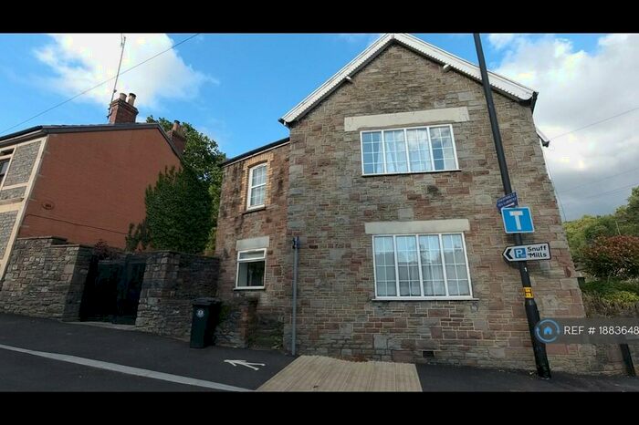 6 Bedroom Semi-Detached House To Rent In &, Bristol, BS16