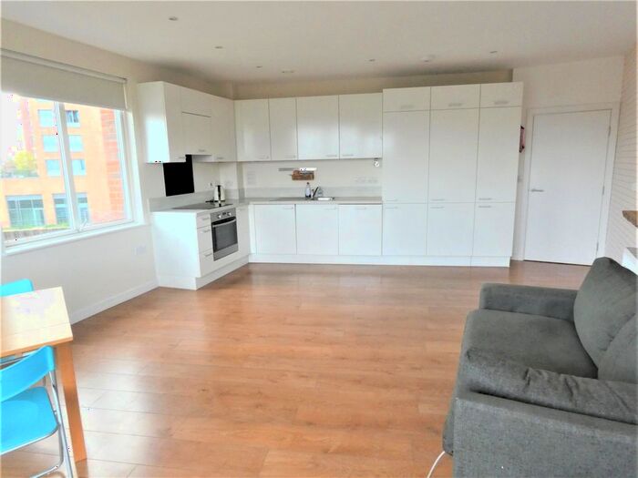 2 Bedroom Flat To Rent In Springer Court, Navigation Road, London, E3