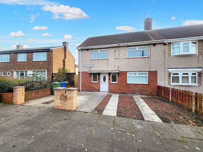 3 Bedroom Semi-Detached House To Rent In Briardale Road, Blyth, NE24
