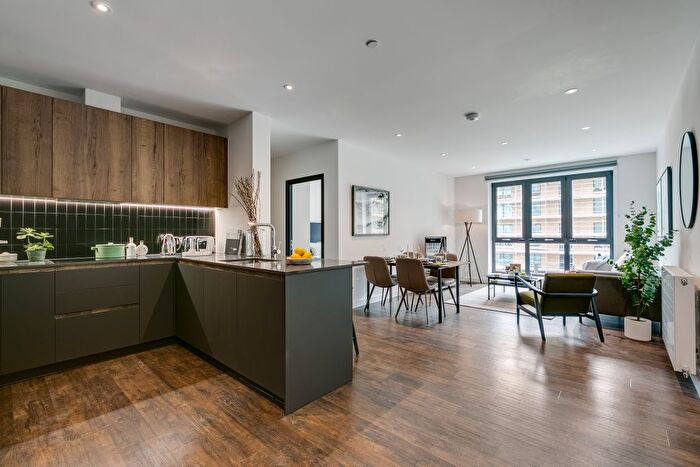 3 Bedroom Flat To Rent In Tillerman's Court, Grenan Square, Greenford, UB6