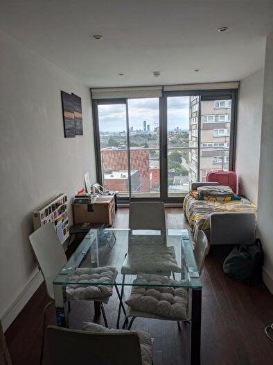 1 Bedroom Flat To Rent In Central Apartments, High Road, Wembley, Middlesex, HA9