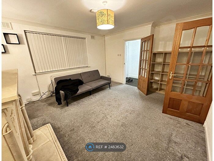 3 Bedroom Semi-Detached House To Rent In Malton Road, Worsley, Manchester, M28