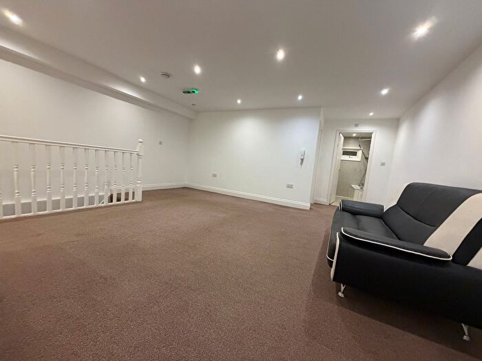 2 Bedroom Flat To Rent In Market Way, Wembley, HA0