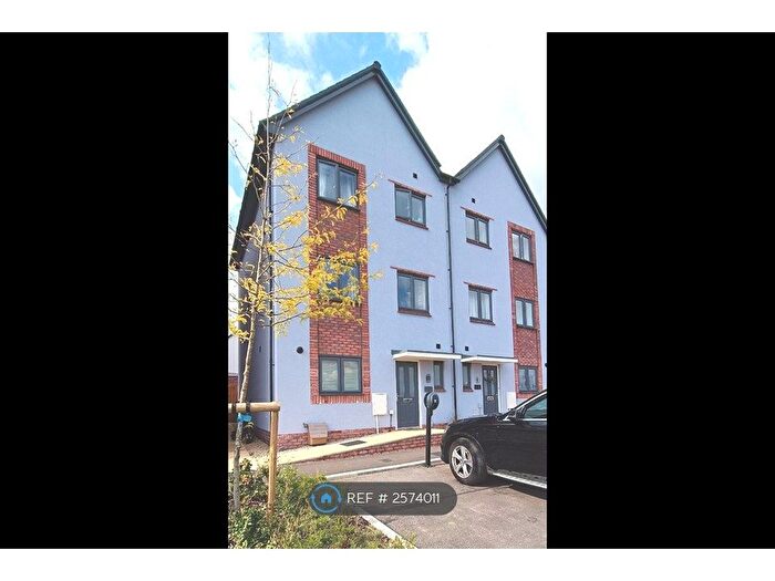 4 Bedroom Semi-Detached House To Rent In Baylis Gardens, Stoke Gifford, Bristol, BS34