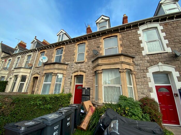 1 Bedroom Flat To Rent In Priorswood Road, Taunton, Somerset TA2