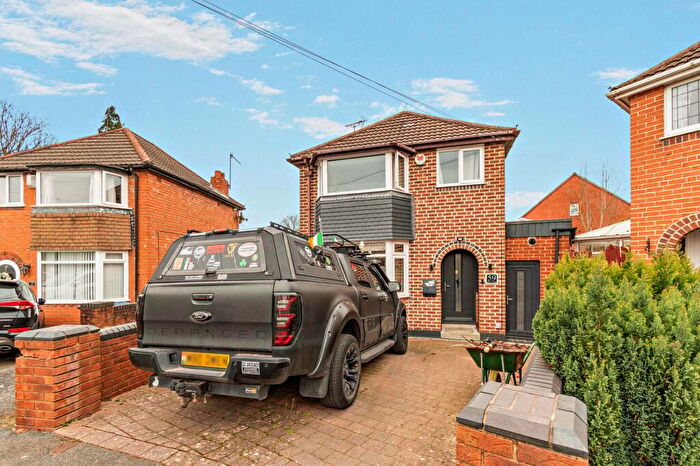 3 Bedroom Detached House For Sale In Torre Avenue, Birmingham, B31