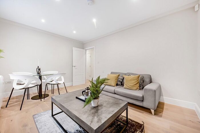 1 Bedroom Flat To Rent In Devonshire Close, London, W1G