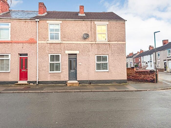 3 Bedroom End Terrace House For Sale In Devonshire Road North, New Whittington, Chesterfield, Derbyshire, S43