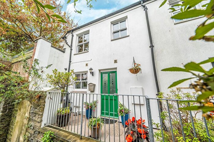 2 Bedroom End Terrace House For Sale In Kingsbridge, Devon, TQ7