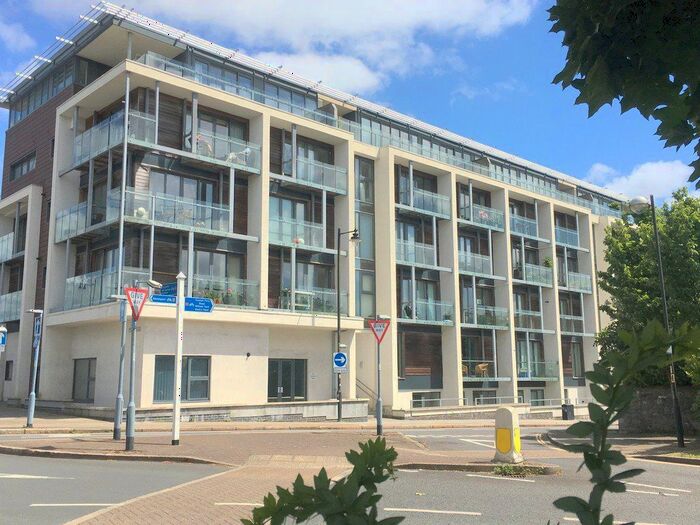 2 Bedroom Flat To Rent In Durnford Street, Stonehouse, Plymouth, PL1