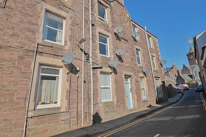 1 Bedroom Flat To Rent In Cornton Place, Crieff, PH7