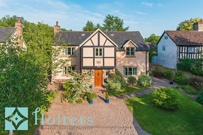 4 Bedroom Detached House For Sale In Horseyard Gardens, Evenjobb, LD8