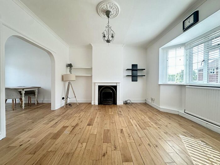 3 Bedroom House To Rent In Lambarde Avenue, Eltham, SE9