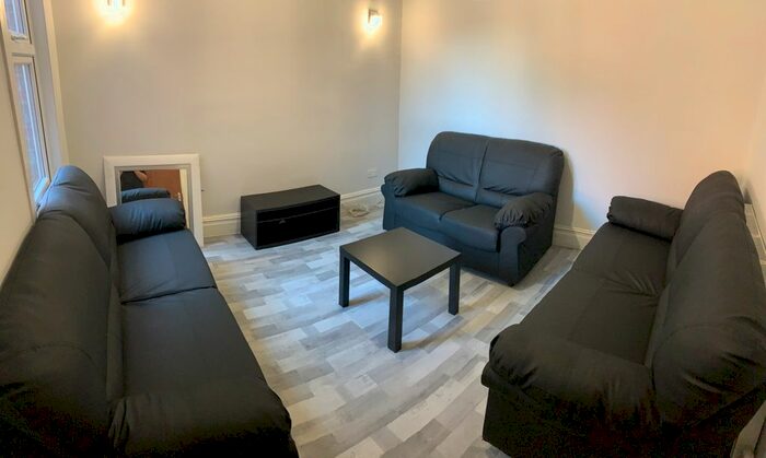 5 Bedroom Terraced House To Rent In London Road, Reading, RG1