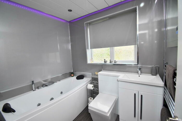 3 Bedroom Terraced House For Sale In Glenapp Road, Paisley, Renfrewshire, PA2