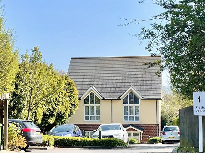 2 Bedroom Flat For Sale In Buxton Road, Weymouth, DT4