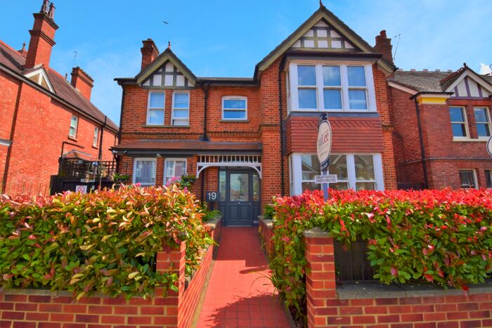 1 Bedroom Apartment To Rent In Cunningham Park, Harrow, Greater London, HA1