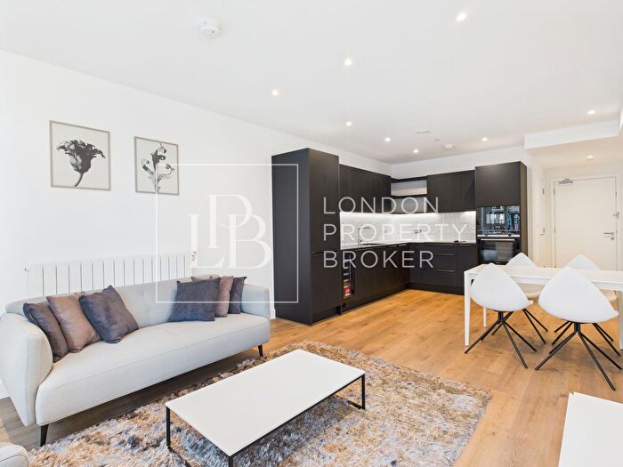 2 Bedroom Flat To Rent In Dray House, Lombard Square, SE28