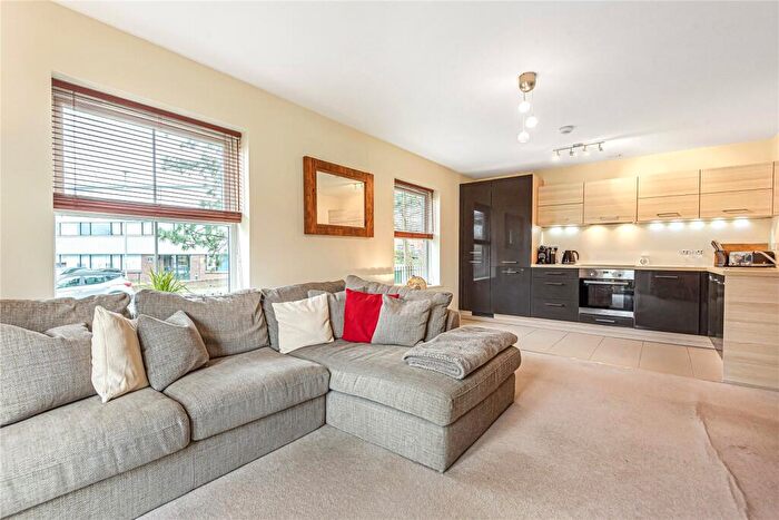 2 Bedroom Apartment For Sale In Wilmott House, Ashville Way, Wokingham, Berkshire, RG41