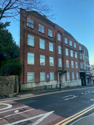 1 Bedroom House Of Multiple Occupation To Rent In St. Peters Road, Bournemouth, Dorset, BH1