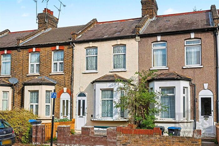 2 Bedroom House For Sale In Ordnance Road, Enfield, EN3