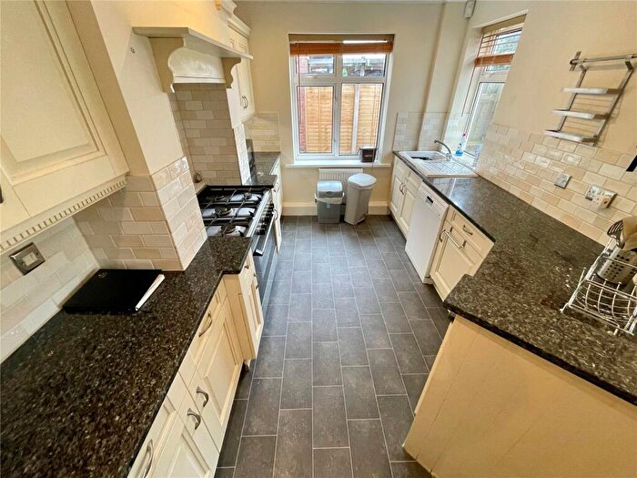 5 Bedroom Detached House To Rent In De Lisle Road, Bournemouth, BH3