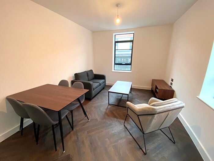 1 Bedroom Apartment To Rent In Heaton House, B1