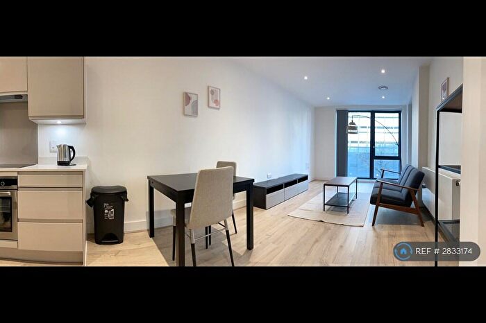 1 Bedroom Flat To Rent In Sailors House, London, E14
