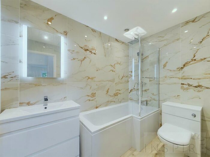 3 Bedroom Maisonette To Rent In Newlands Place, Hartfield Road, Forest Row, RH18