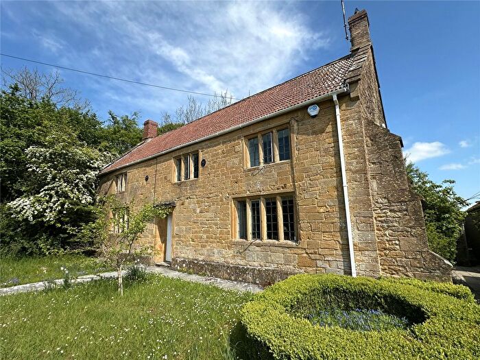 4 Bedroom Detached House For Sale In Fordhay, East Chinnock, Yeovil, Somerset, BA22