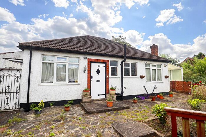 2 Bedroom Bungalow For Sale In Brighton Road, Hooley, Coulsdon, CR5