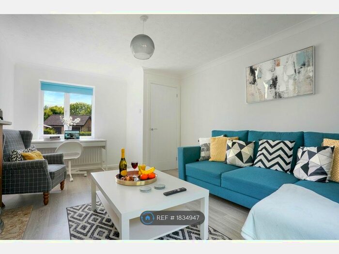 3 Bedroom Detached House To Rent In Lullingstone Drive, Bancroft Park, Milton Keynes, MK13