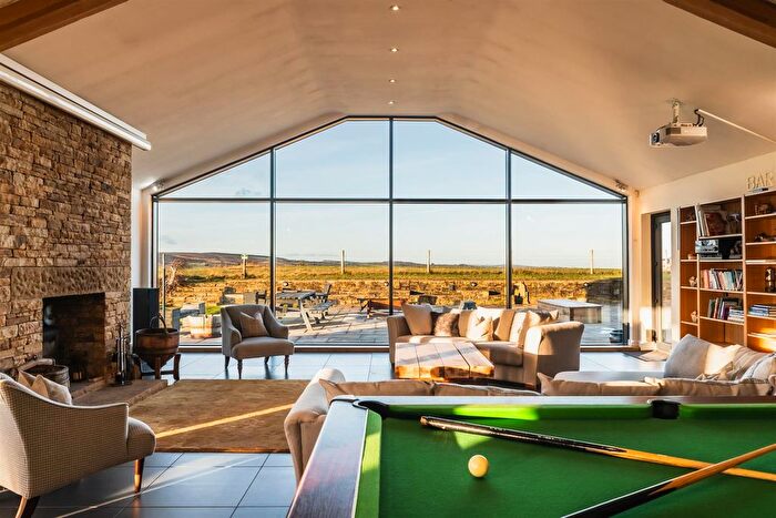 6 Bedroom Detached House For Sale In Holmesfield, Dronfield, S18