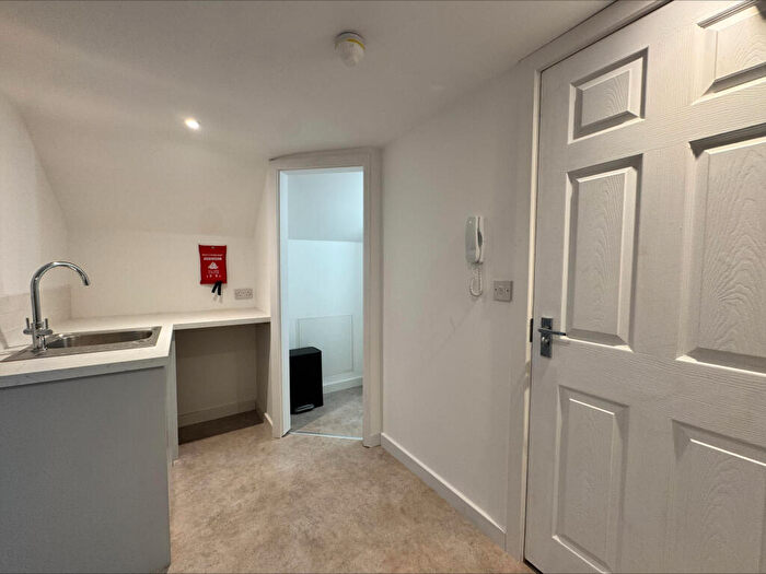 1 Bedroom Flat To Rent In Railway Terrace, Grantham, NG31