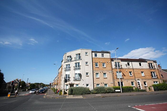 2 Bedroom Flat To Rent In Duddingston Park South, Duddingston, Edinburgh, EH15