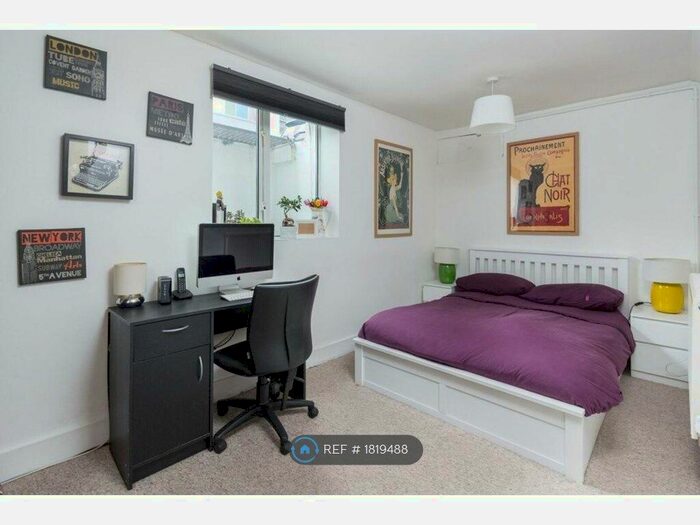 1 Bedroom Flat To Rent In Basement, Brighton, BN2