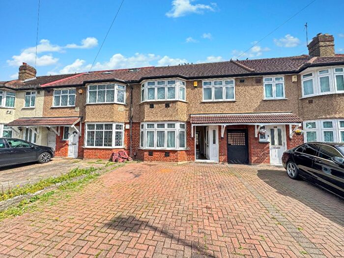 3 Bedroom Terraced House To Rent In Springwell Road, Heston, TW5