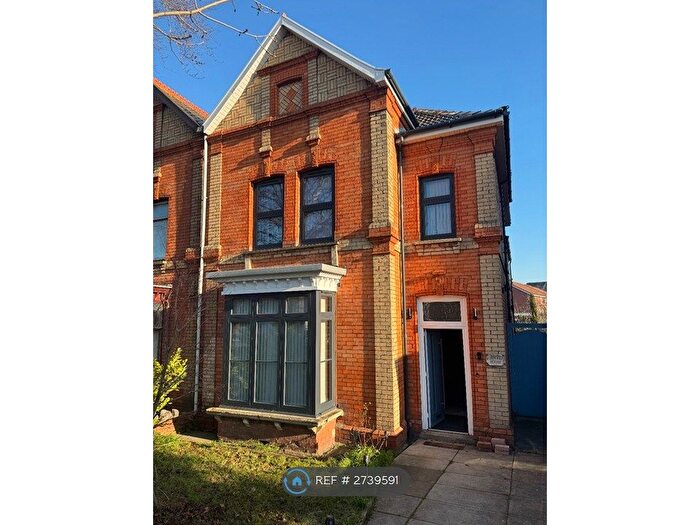 4 Bedroom Semi Detached House To Rent In Taunton Road, Bridgwater, TA6