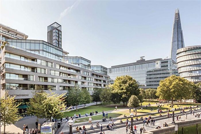 3 Bedroom Flat To Rent In Duchess Walk, One Tower Bridge, SE1