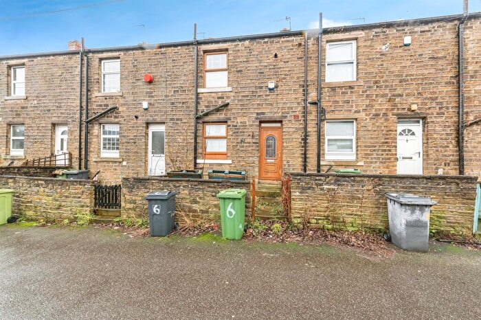 2 Bedroom Terraced House For Sale In Croft Street, Huddersfield, HD1