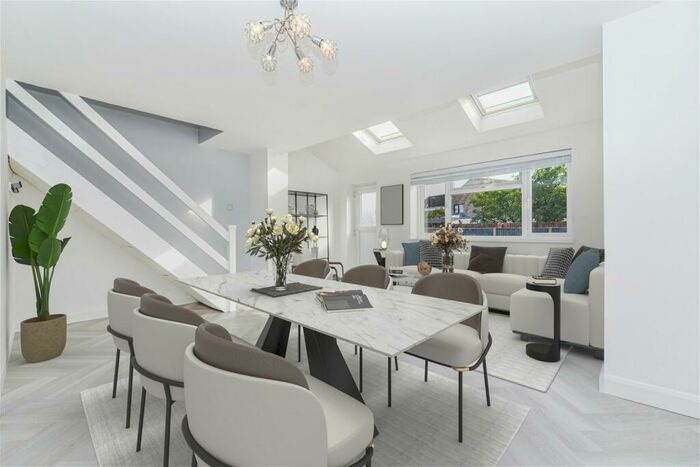 2 Bedroom End Of Terrace House To Rent In Lechlade Gardens, Fareham, Hampshire, PO15