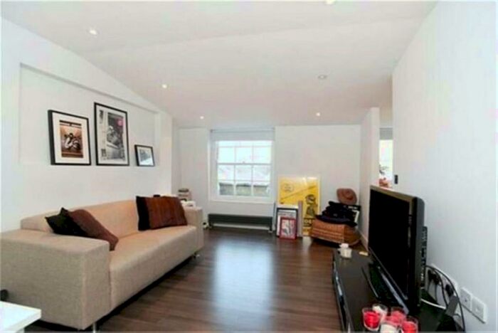 1 Bedroom Flat To Rent In Myddelton Square, EC1R