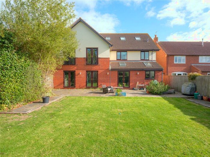 6 Bedroom Detached House For Sale In Mandalay Drive, Norton, Gloucester, Gloucestershire, GL2