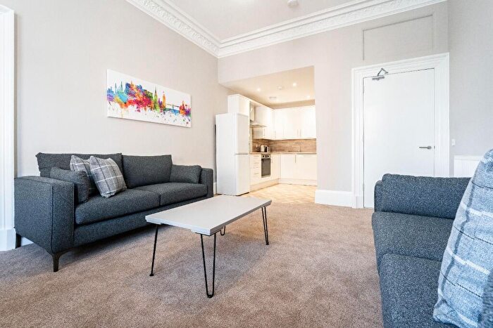 3 Bedroom Flat To Rent In Dalkeith Road, Edinburgh, EH16