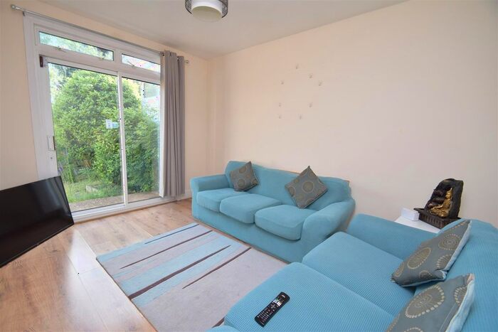 2 Bedroom Bungalow To Rent In Athol Gardens, Pinner, HA5